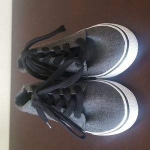 Boys size 1 canvas shoes